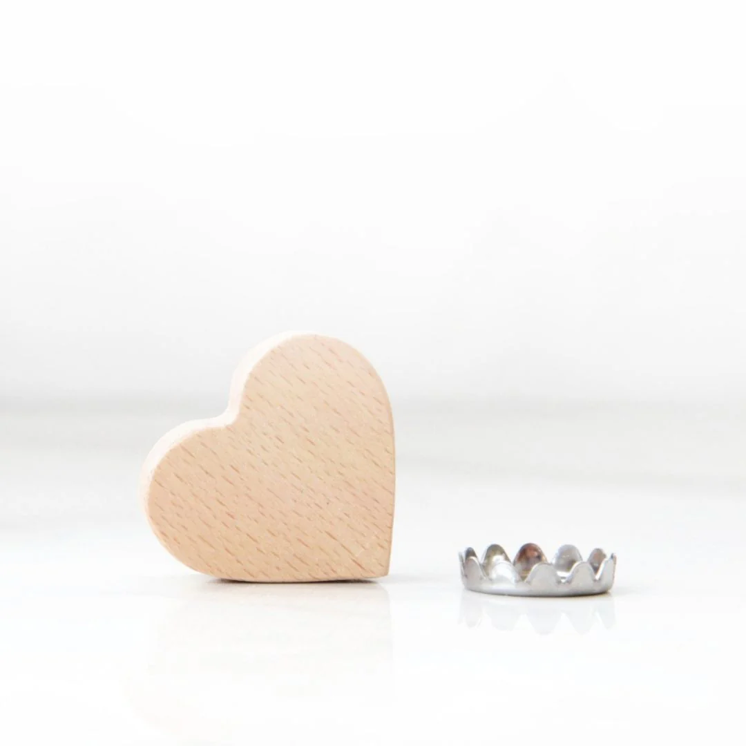 Porte-Savon Aimanté en Bois en forme de coeur – Image 7