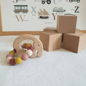 Hochet en bois Éléphant