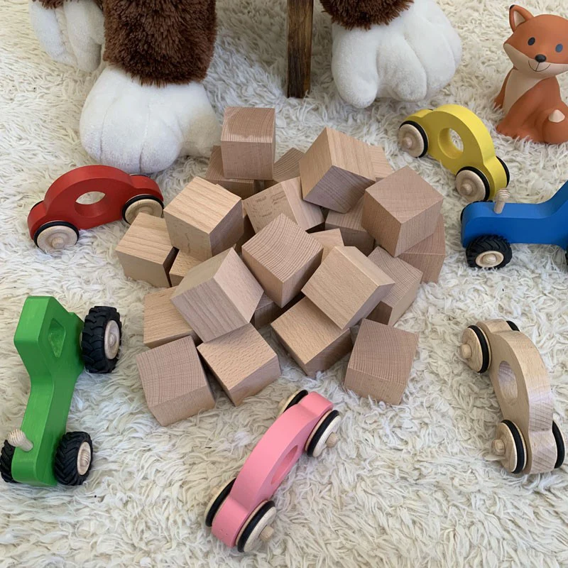 Petite voiture Anatole en bois rose – Image 2