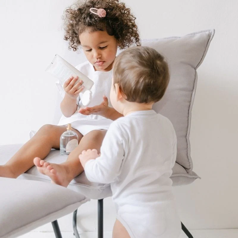 Crème hydratante visage et corps bébé (150 ml) – Image 4