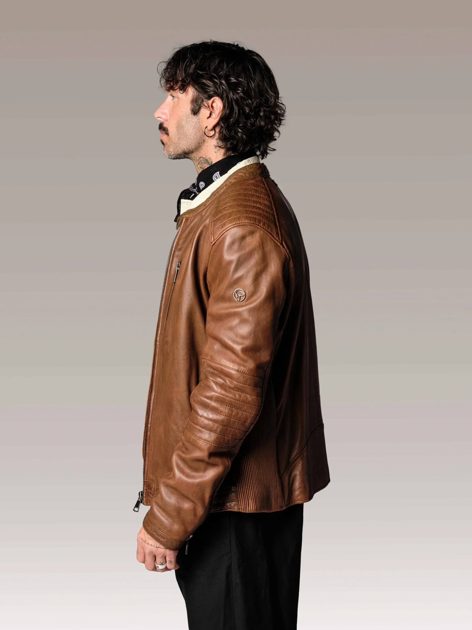 Blouson en cuir marron FORMULA STOWN – Image 4