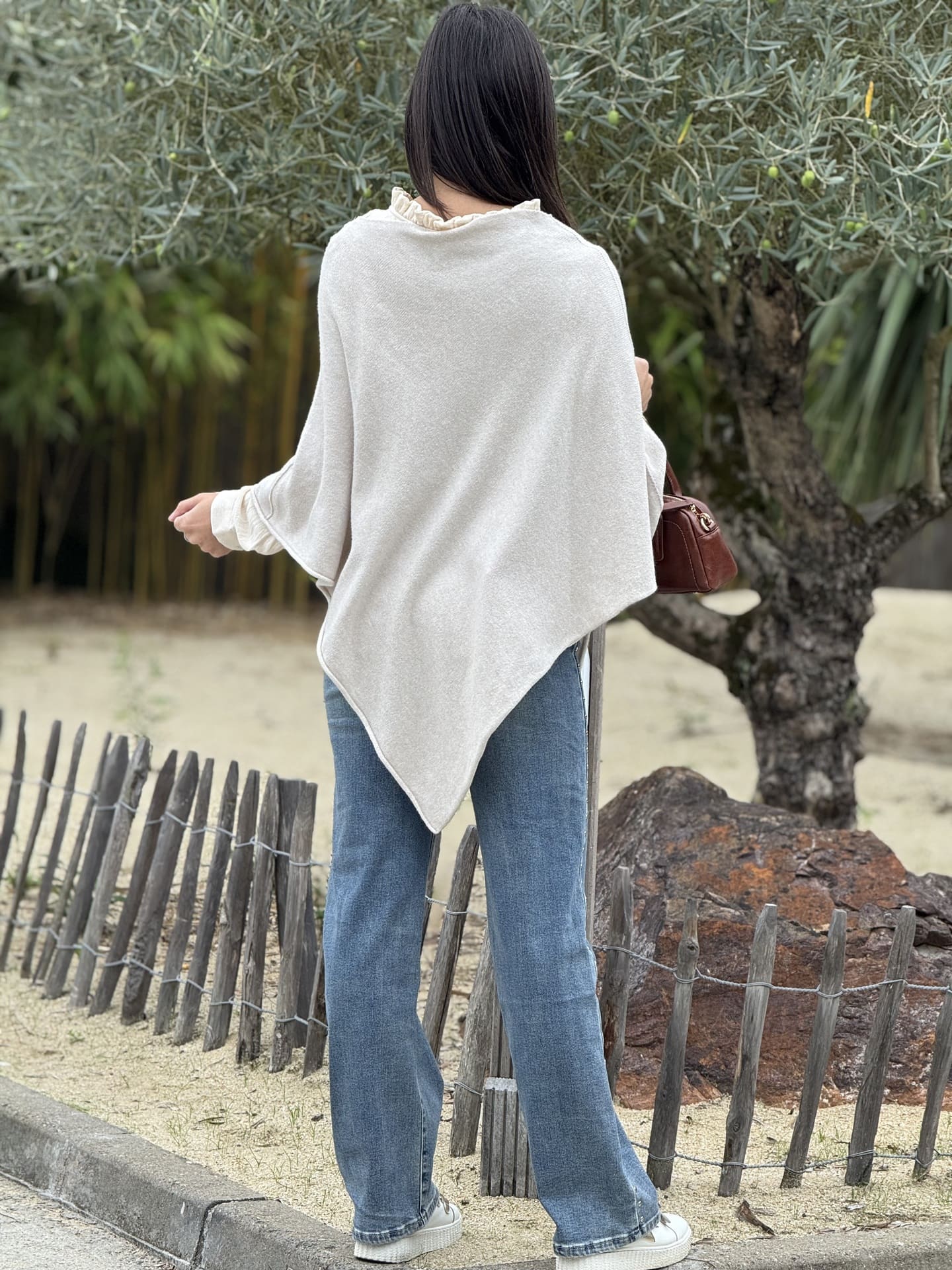 Poncho Lisette – Image 4