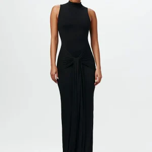 ROBE LONGUE MOULANTE DRAPÉE SANS MANCHES