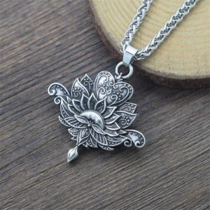 Collier 'Naissance du Lotus'