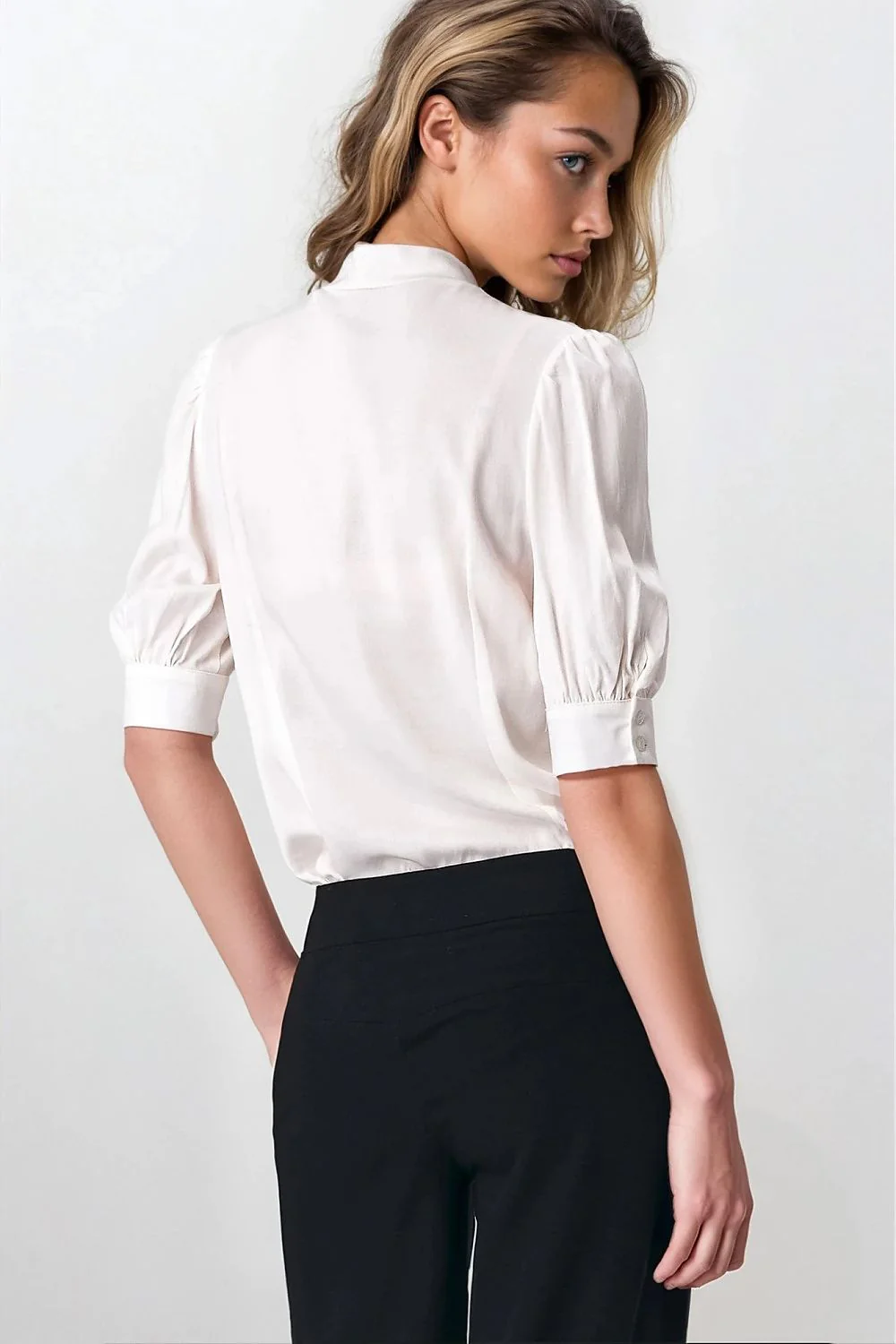 BLOUSE EN VISCOSE AVEC NOEUD – Image 7