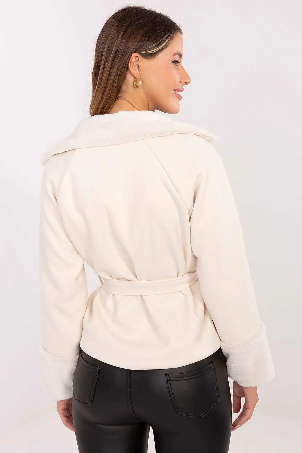 MANTEAU COURT À FOURRURE – Image 3