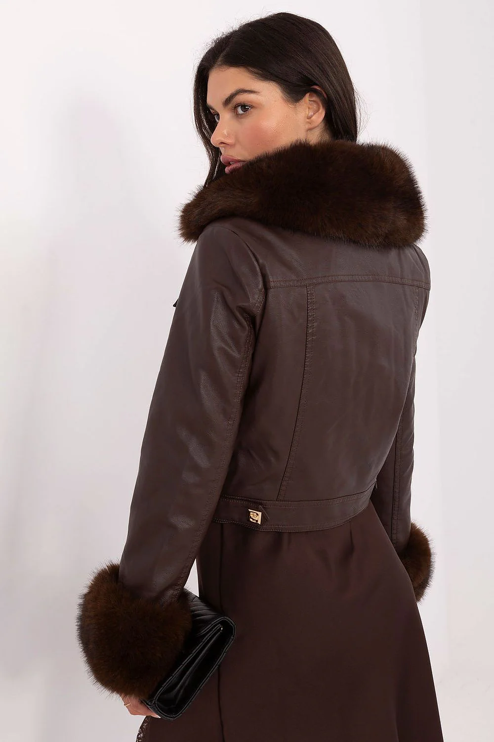 VESTE EN CUIR DÉTAILS FOURRURE MARRON – Image 3