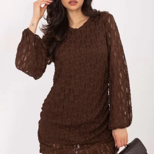 ROBE EN DENTELLE COURTE