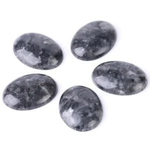 Galet en labradorite