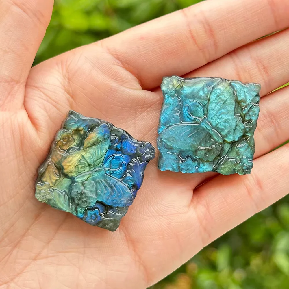 Papillon Sculpté en Labradorite – Beauté Durable et Fascinante – Image 3