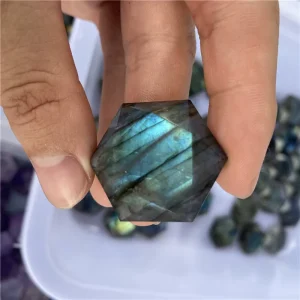 Pendentif Étoile en Labradorite – Éclat Naturel et Raffinement